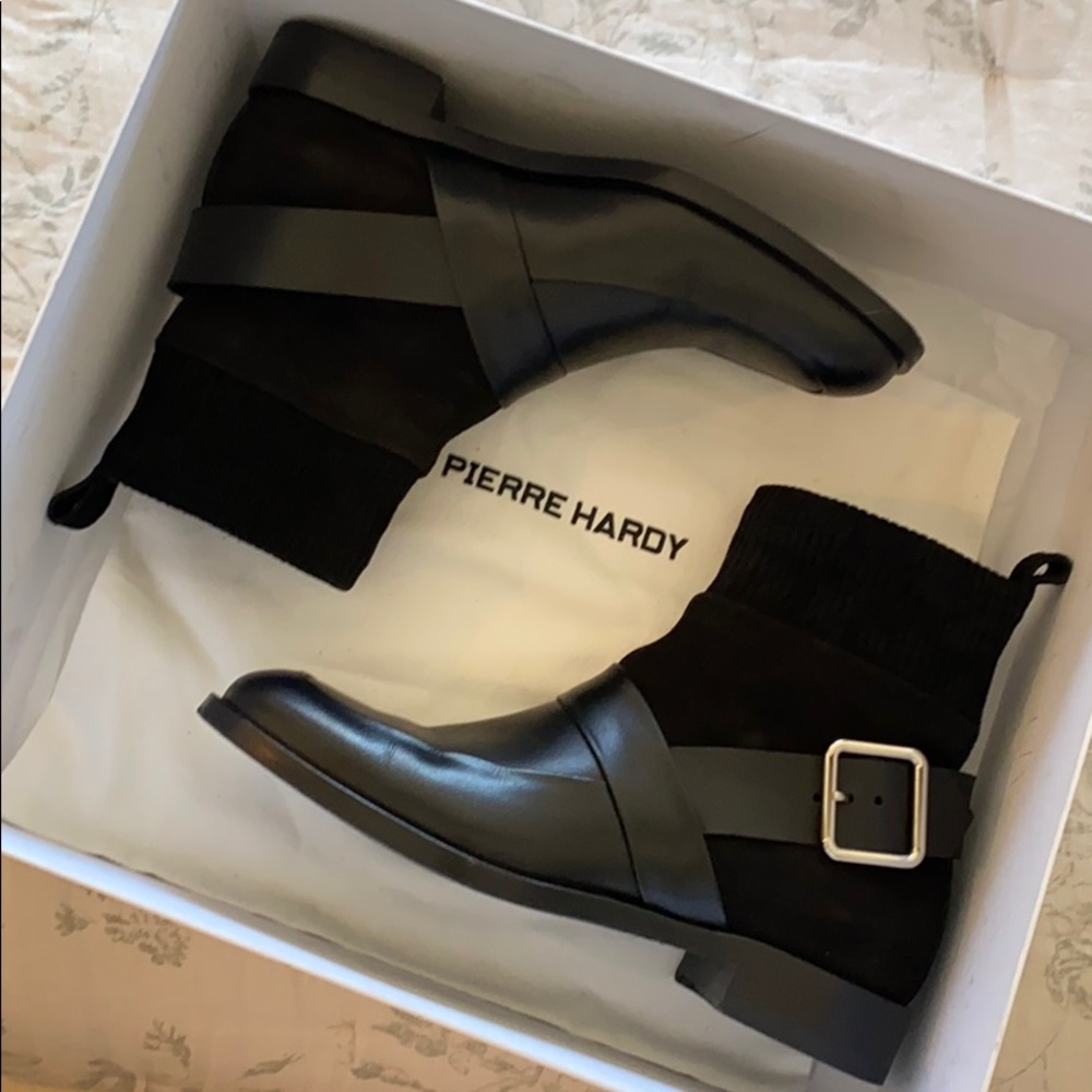 PIERRE HARDY Suede/Leather ankle Booties 37